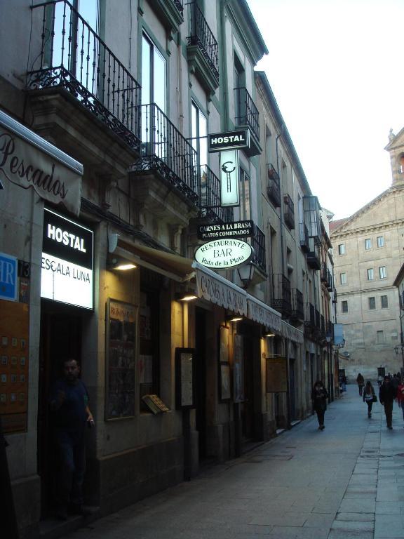 Hostal Escala Luna Salamanka Zewnętrze zdjęcie