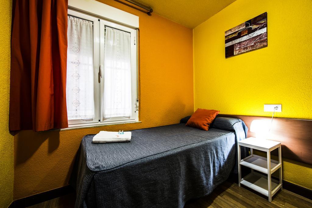 Hostal Escala Luna Salamanka Zewnętrze zdjęcie