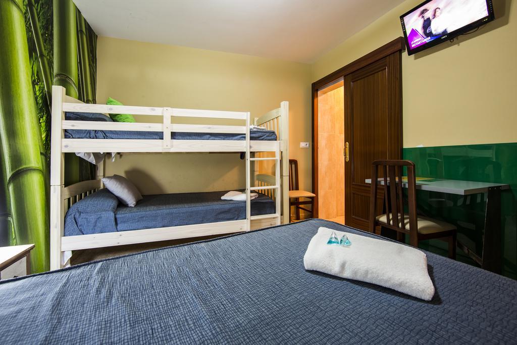 Hostal Escala Luna Salamanka Zewnętrze zdjęcie
