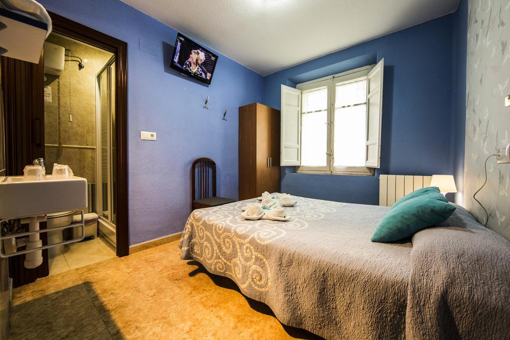 Hostal Escala Luna Salamanka Zewnętrze zdjęcie