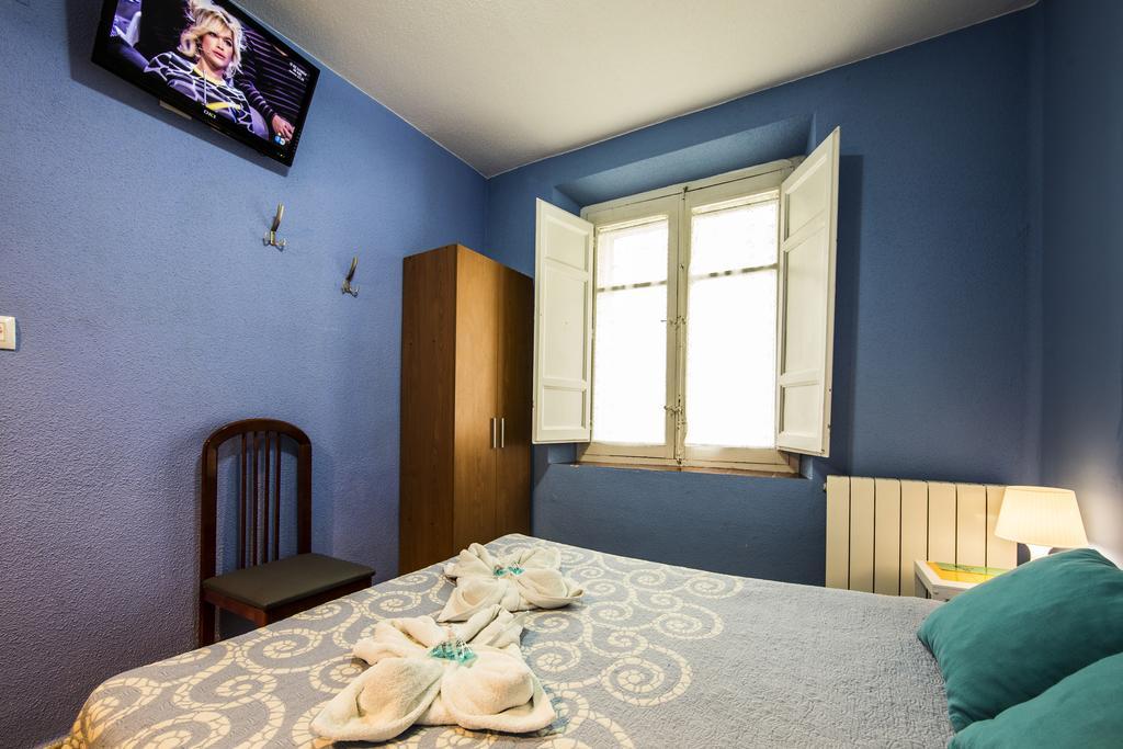 Hostal Escala Luna Salamanka Zewnętrze zdjęcie