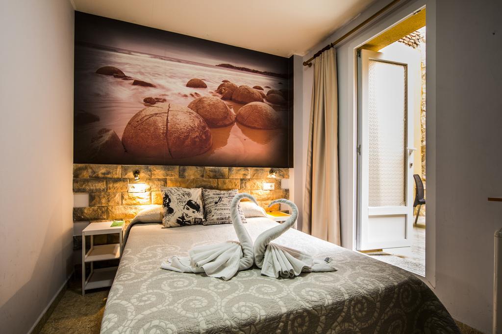 Hostal Escala Luna Salamanka Zewnętrze zdjęcie