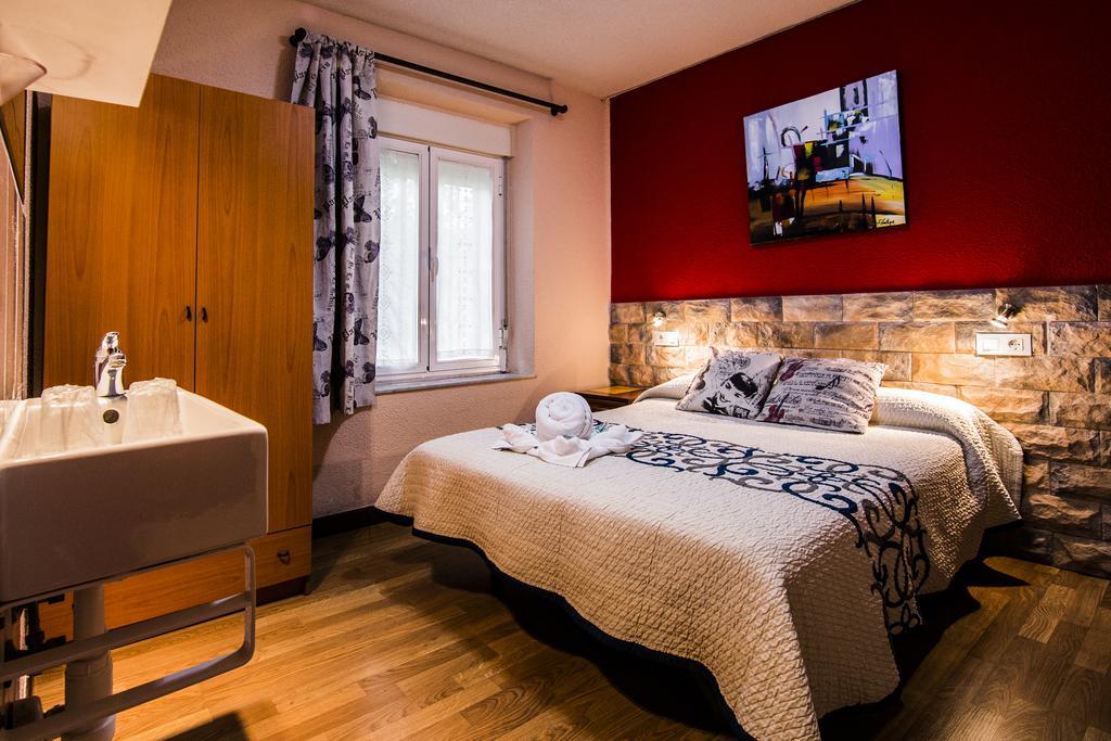 Hostal Escala Luna Salamanka Zewnętrze zdjęcie