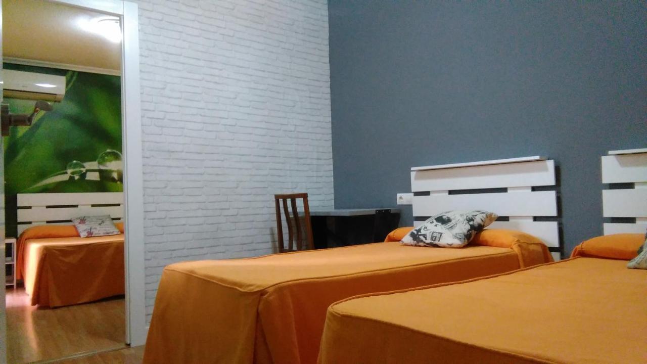 Hostal Escala Luna Salamanka Zewnętrze zdjęcie